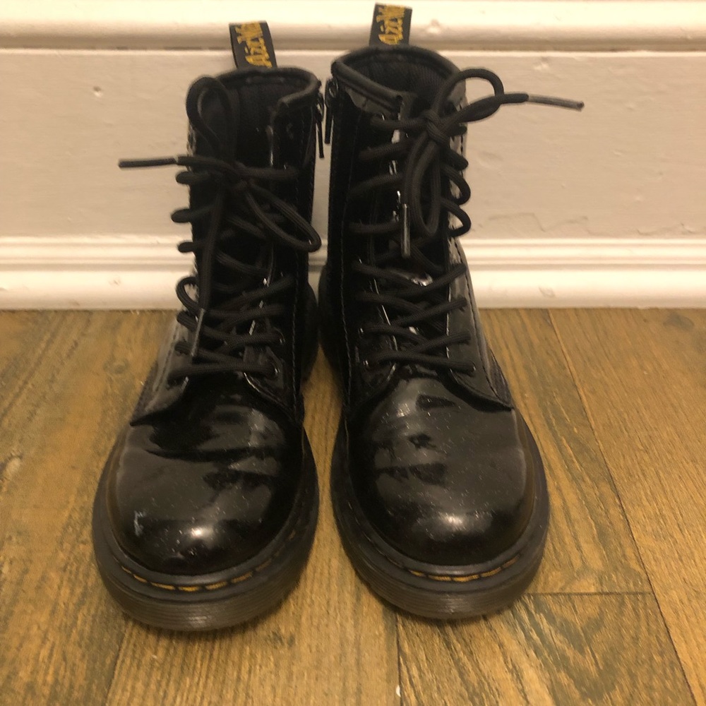 Dr. Martens Black Glitter Boots Sz. 2‎